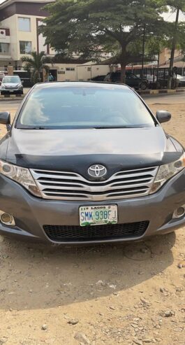 Toyota Venza with Panoramic rooftop