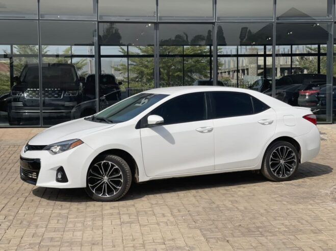 Toyota Corolla Sport 2015