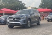 Super clean 2017 Mercedes Benz GLs450