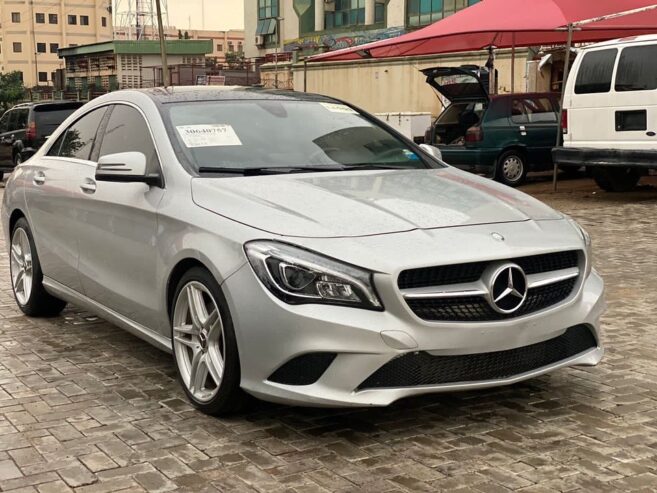 Mercedes CLA 250 4Matic 2015