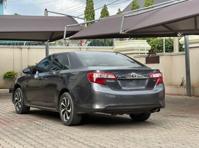 Toyota Corolla LE 2013