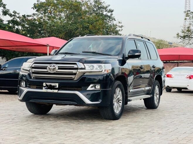 Toyota Land Cruiser 2016