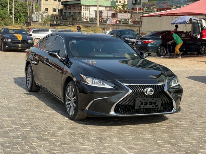 Lexus is250 foreign used