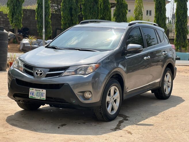 Toyota RAV4 2015