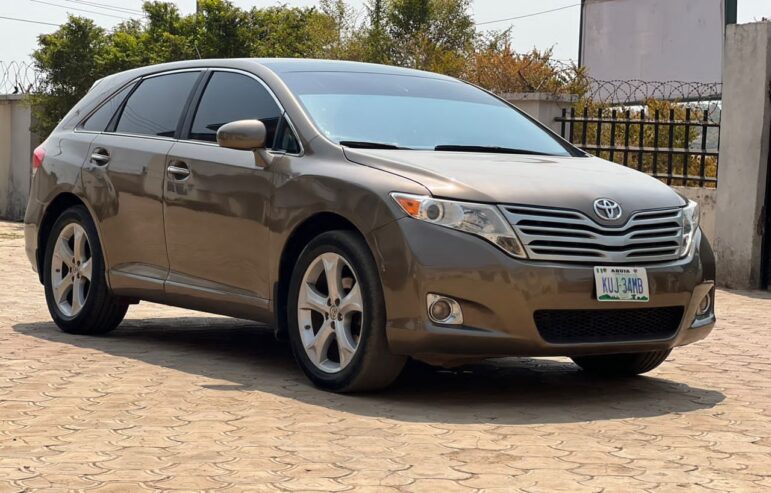 Toyota Venza 2010 V6 Full Option