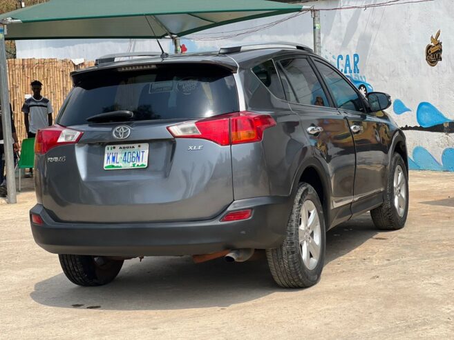 Toyota RAV4 2015