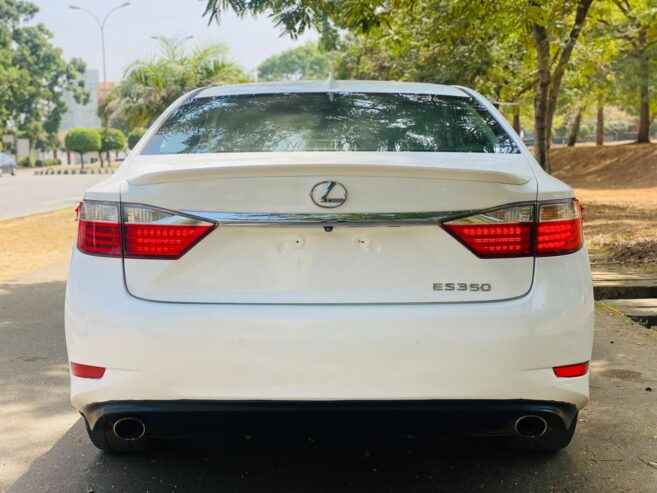 Lexus ES 350 2015