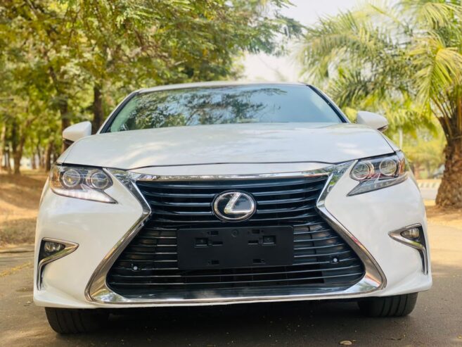 Lexus ES 350 2015