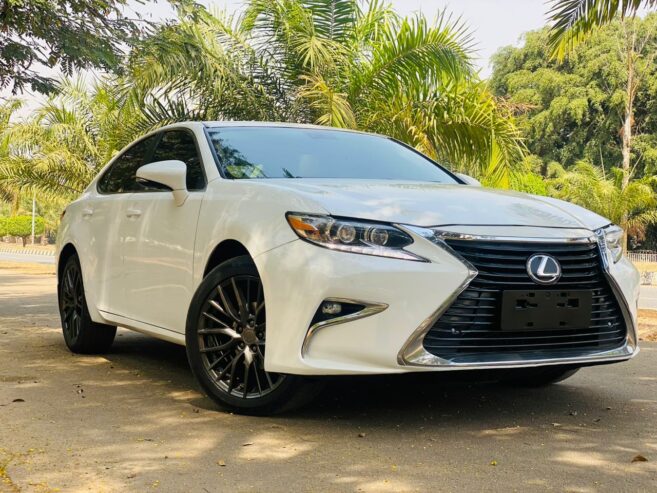 Lexus ES 350 2015