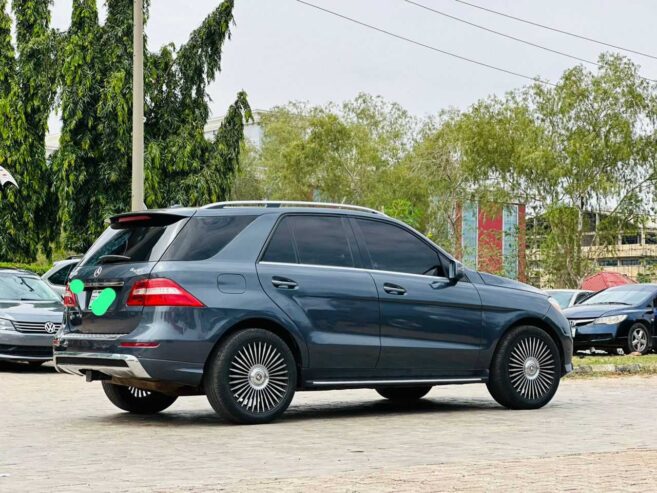 Mercedes Benz ML550