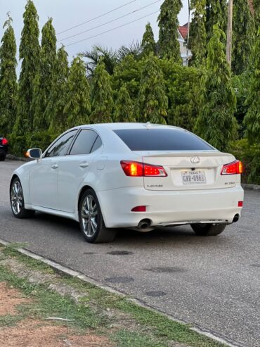 Lexus is250 2009