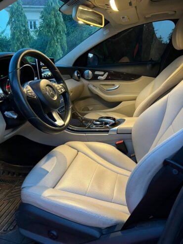 Mercedes Benz C300 2015