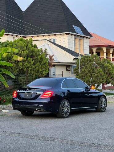 Mercedes Benz C300 2015