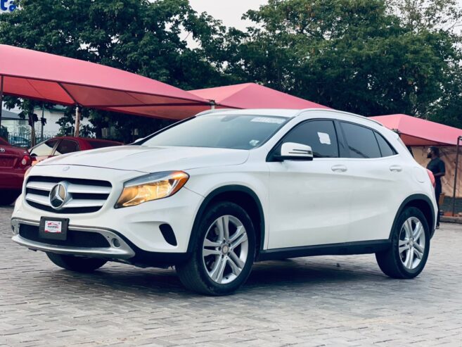 Mercedes Benz GLA250