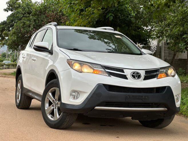 Toyota RAV4 XLE 2015