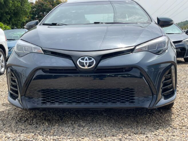 Toyota Corolla SE 2016