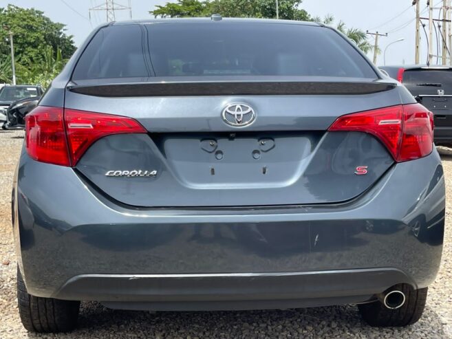 Toyota Corolla SE 2016