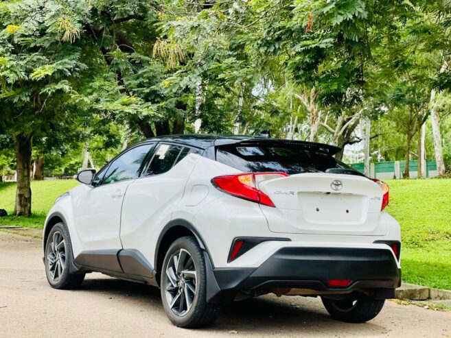 Toyota C-HR limited foreign used