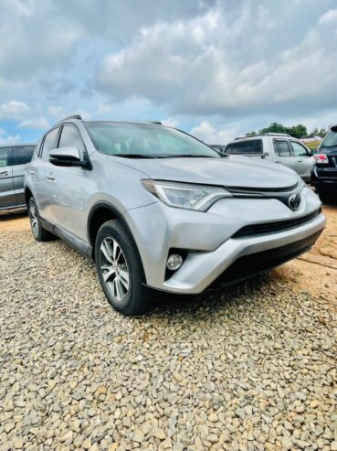 Toyota RAV4 2017