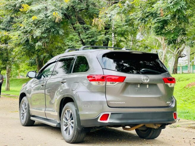 Toyota Highlander 2018