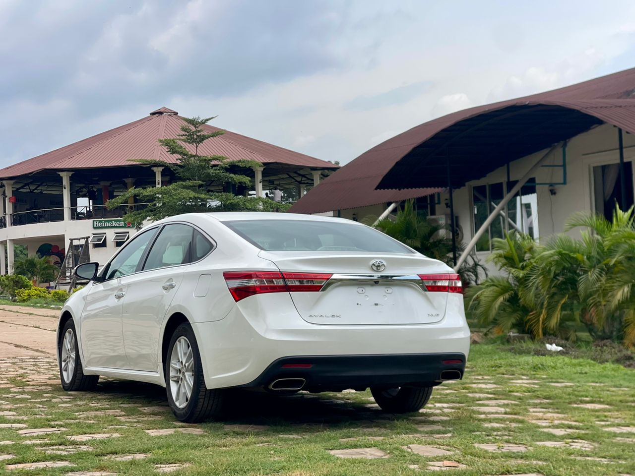 Toyota Avalon 2013