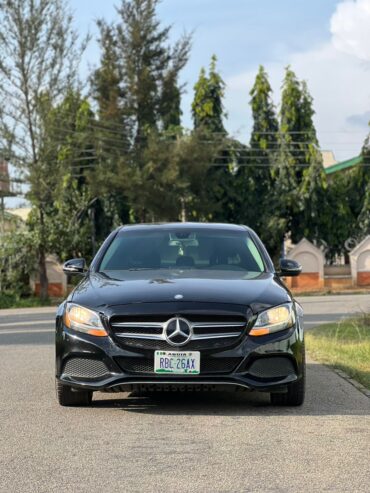 Mercedes Benz C300 2016