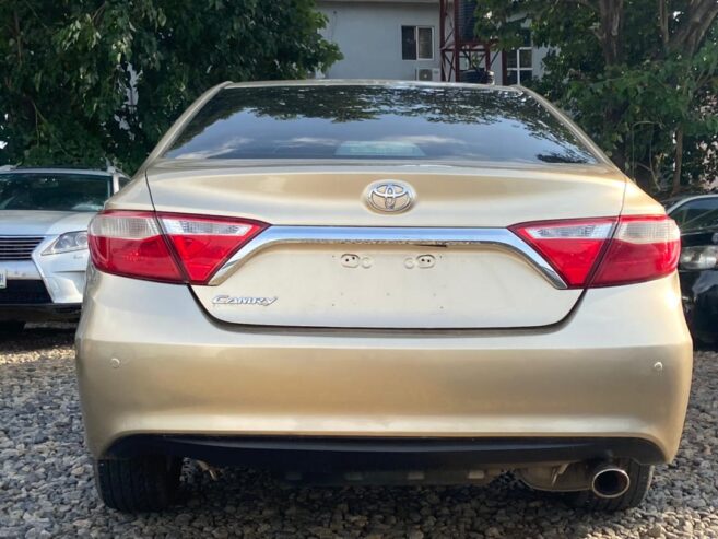 Toyota Camry XLE 2017