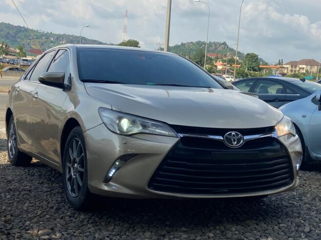 Toyota Camry XLE 2017