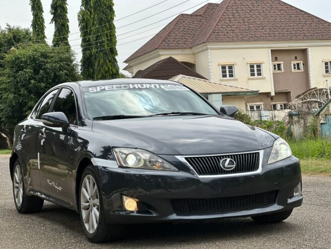 Lexus is250 2009