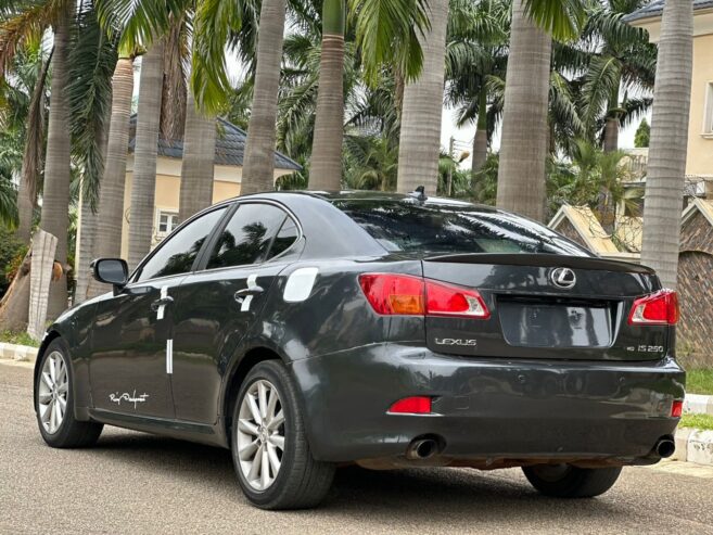 Lexus is250 2009