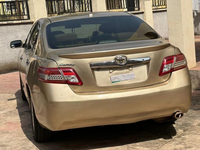 Toyota Camry 2011