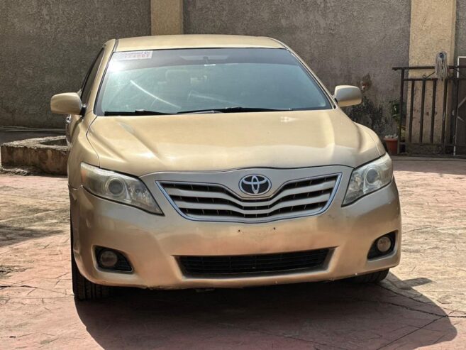 Toyota Camry 2011