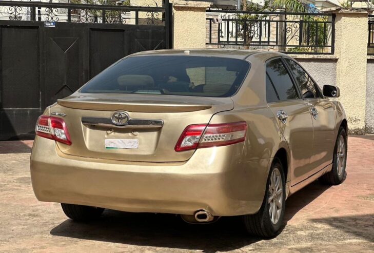 Toyota Camry 2011