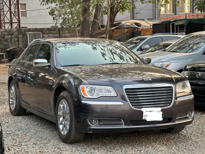 Chrysler 300c 2013