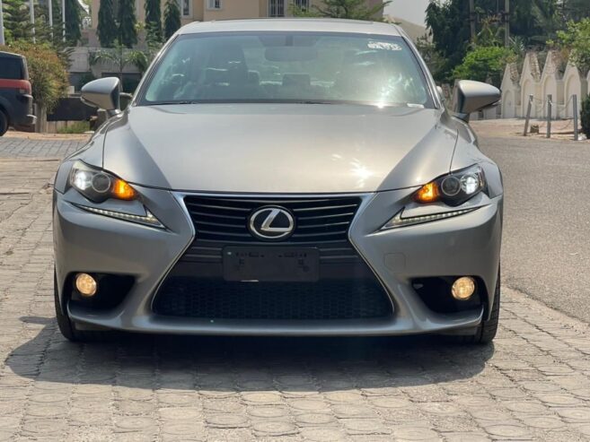 Lexus is250 2014