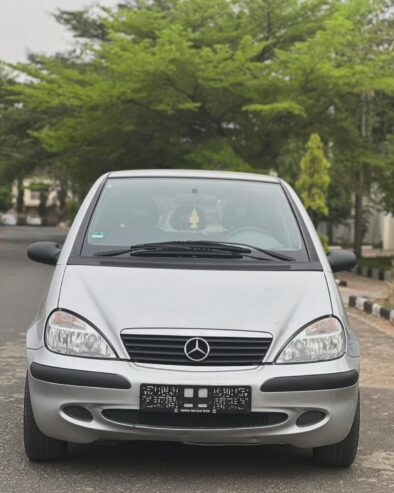 Mercedes Benz A160