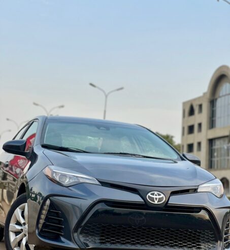 Toyota Camry 2018