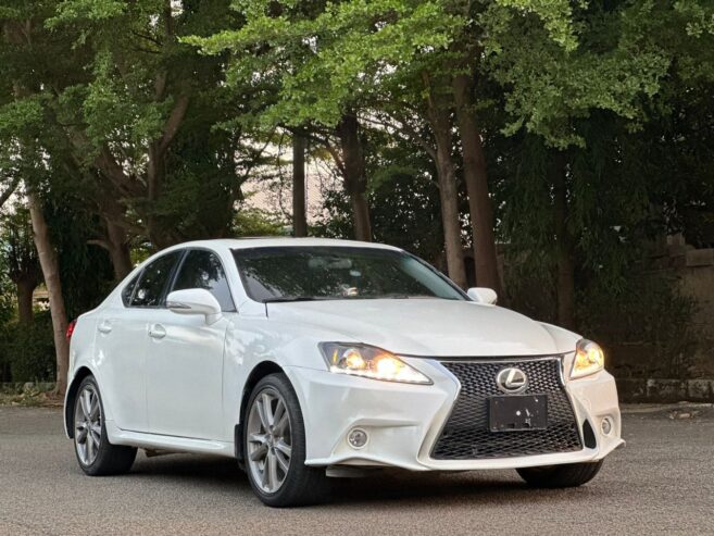 Lexus is250 2010