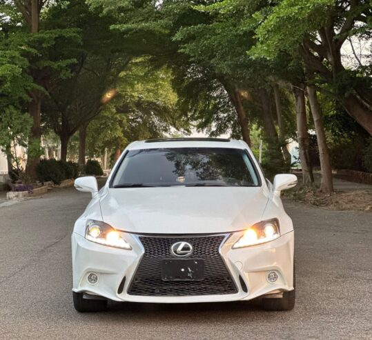 Lexus is250 2010