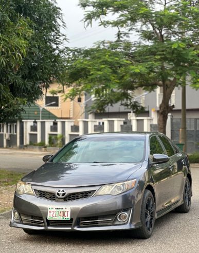 Toyota Camry 2013